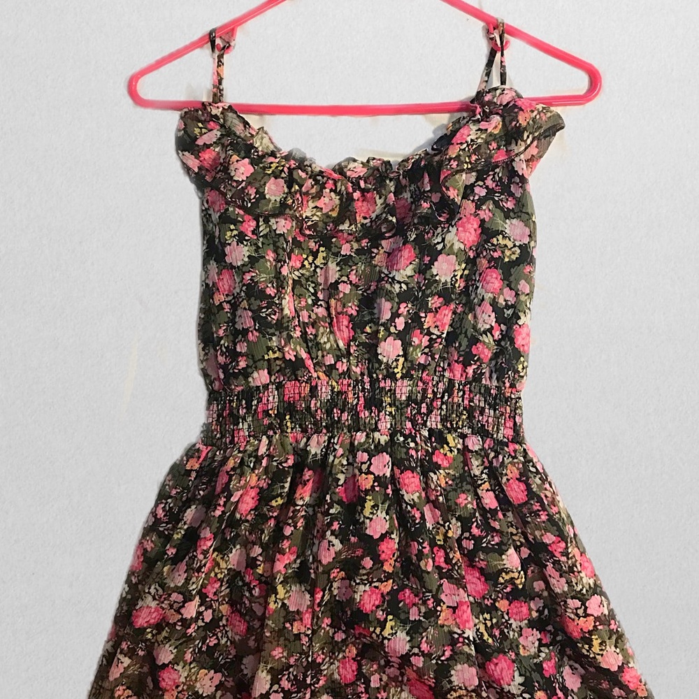 Floral maxi dress in great condition